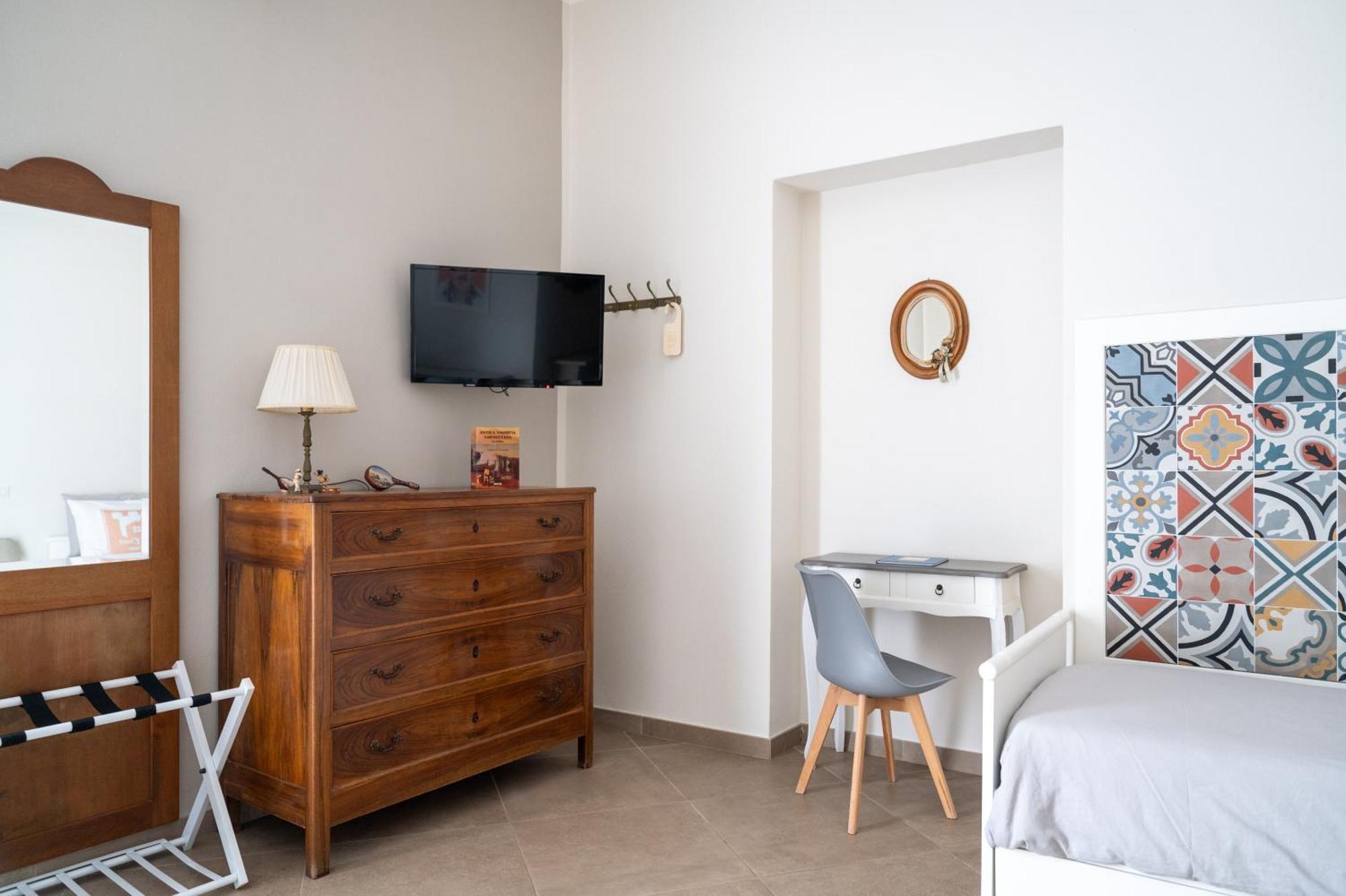 Tinellari Rooms Naples Extérieur photo